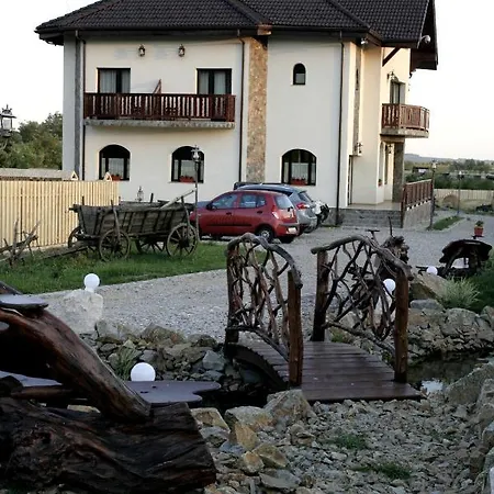 Pensiunea Terra Rosa Guest house *