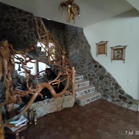 Guest house Pensiunea Terra Rosa *